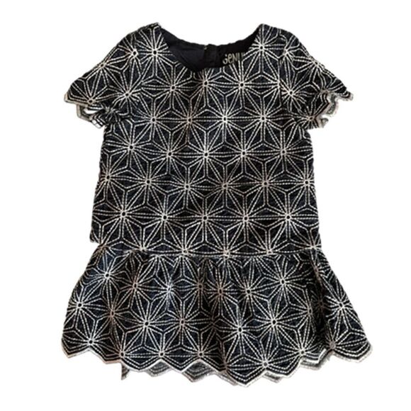 Genuine Kids From OshKosh Embroidered Skirt & Top Set Size 18 Months - Picture 1 of 5